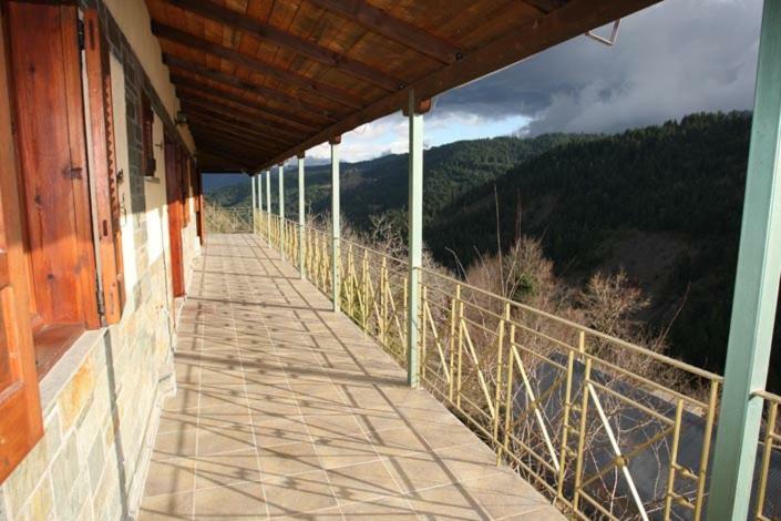 Athamania Artas Hotel Athamanio Buitenkant foto