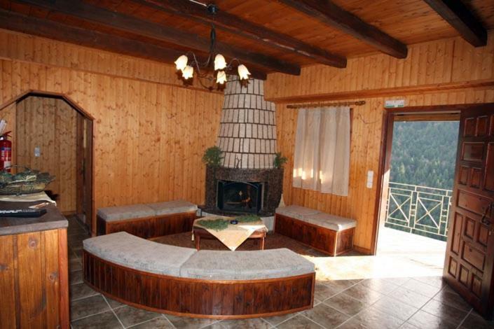 Athamania Artas Hotel Athamanio Buitenkant foto