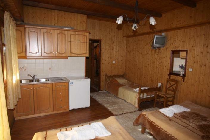 Athamania Artas Hotel Athamanio Buitenkant foto